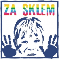 Za sklem
